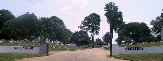 Greenwood Cemetery entrance