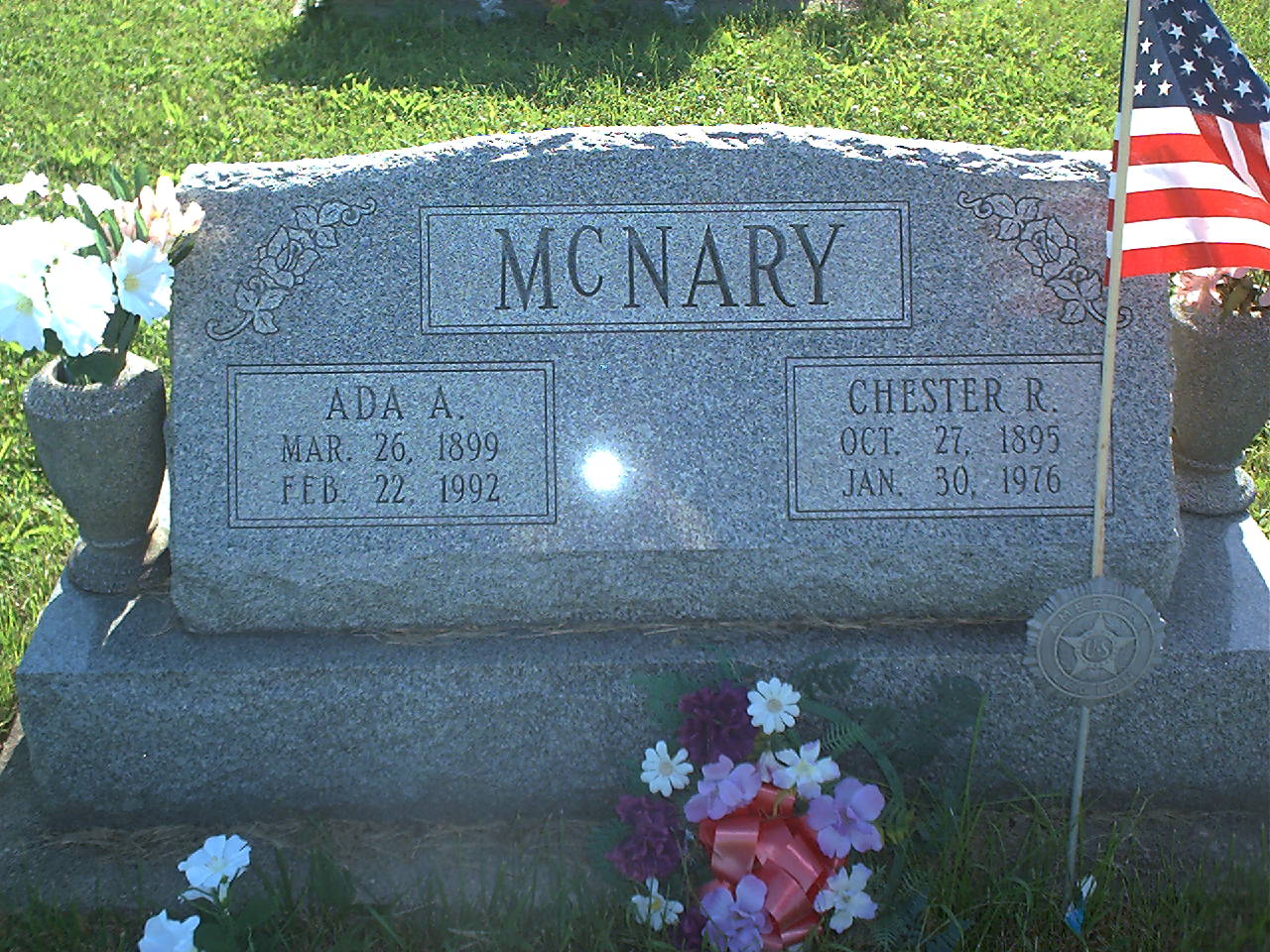 Chester R. McNary headstone