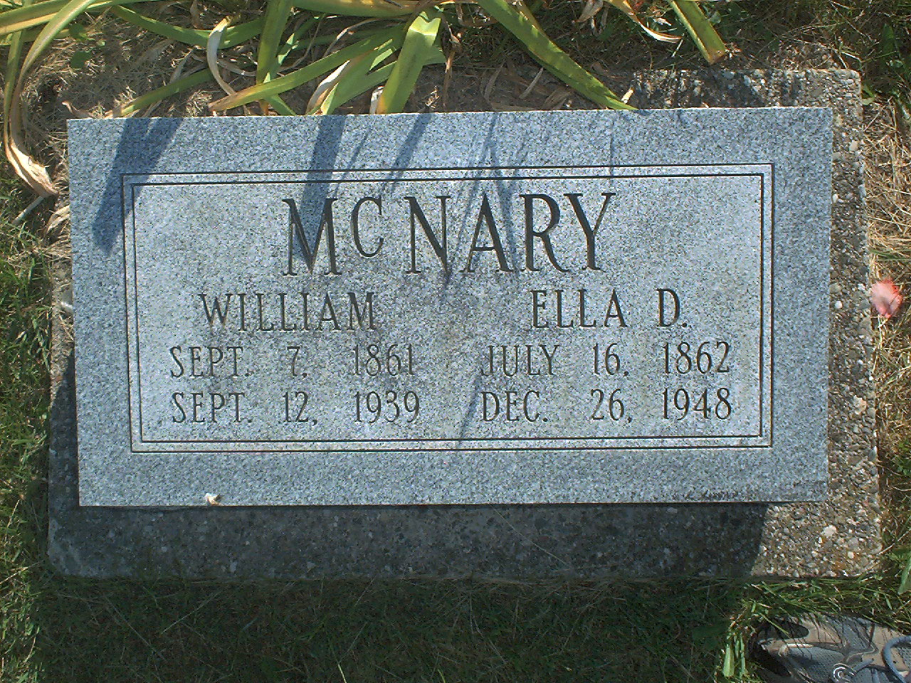 William McNary headstone