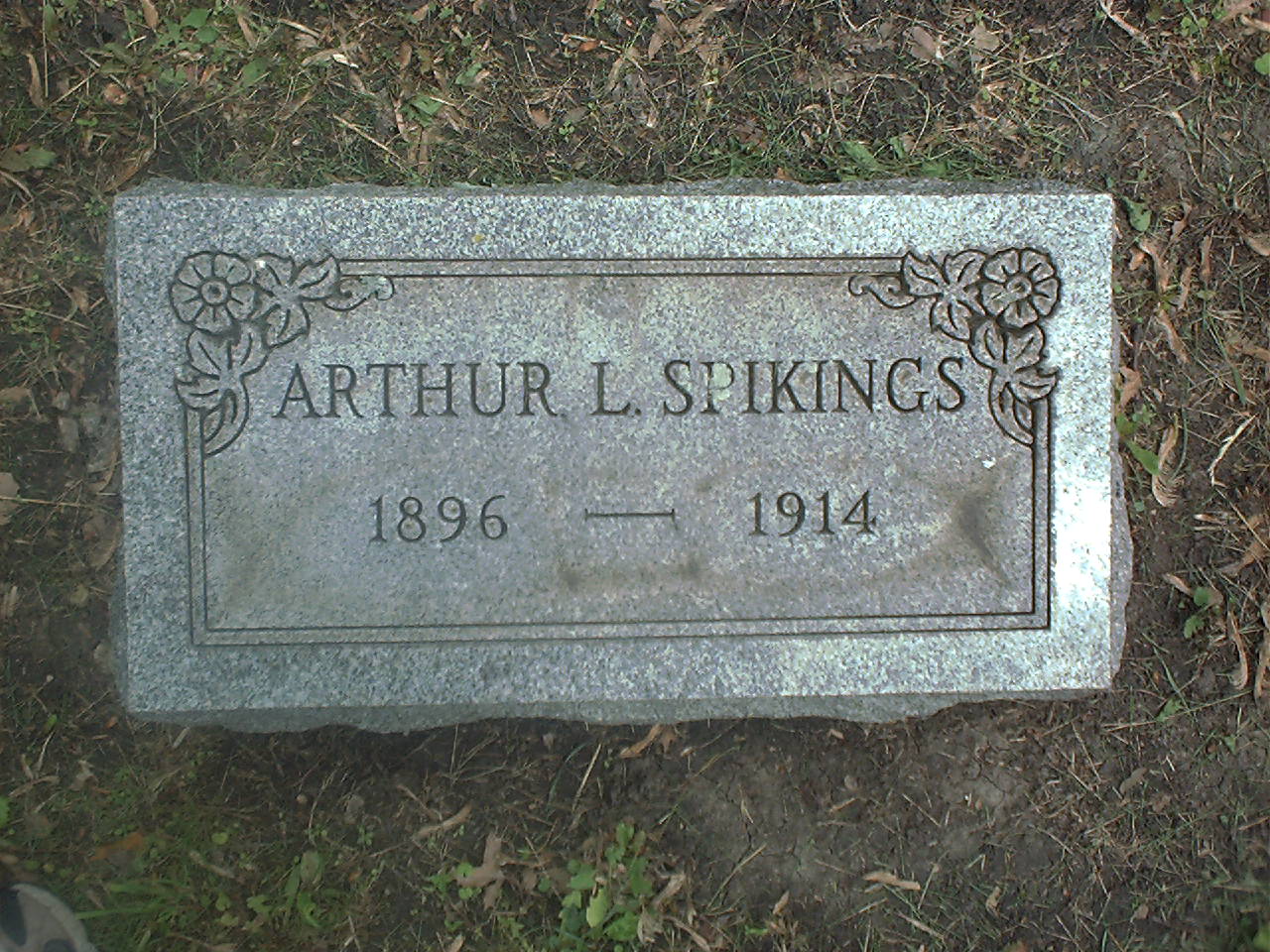 Arthur L. Spikings headstone