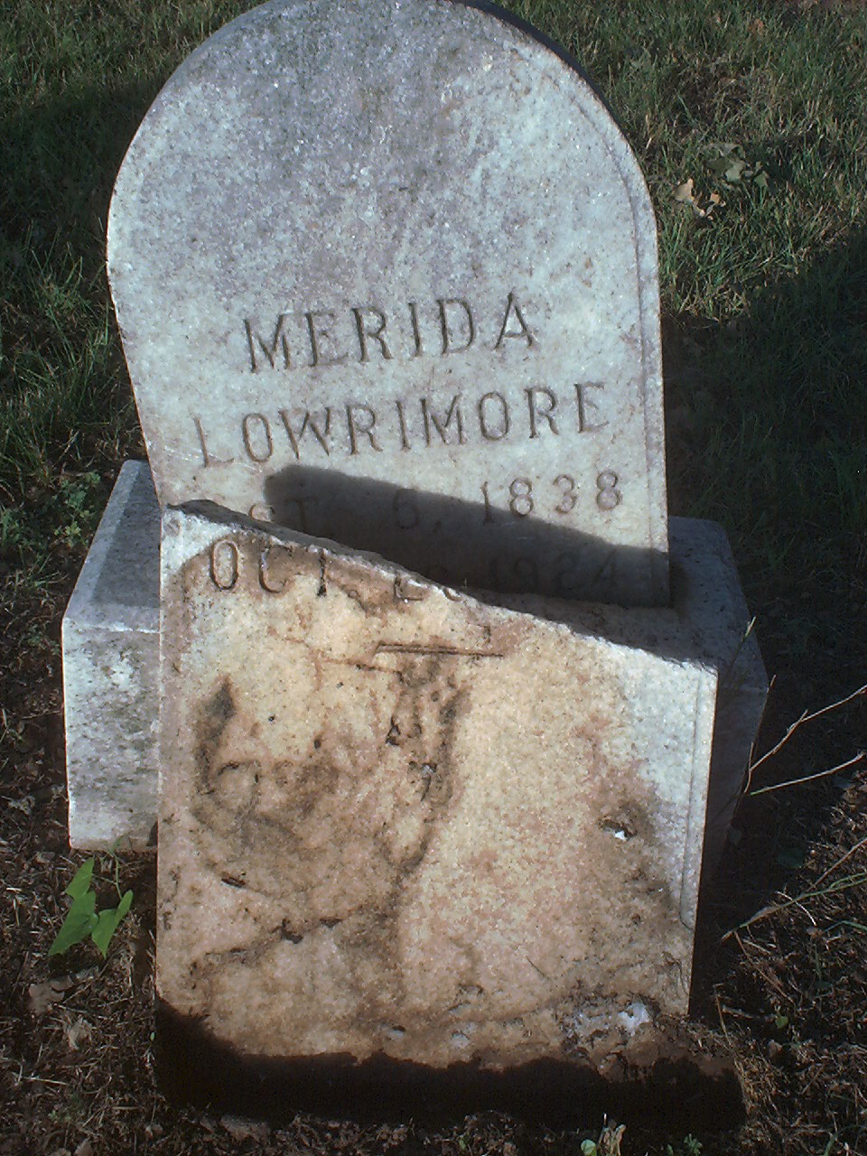 Merida Lowrimore headstone