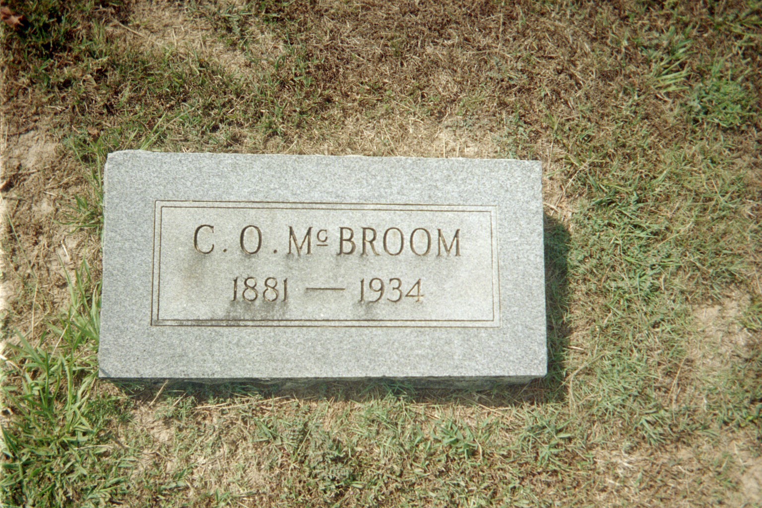 Claude McBroom headstone