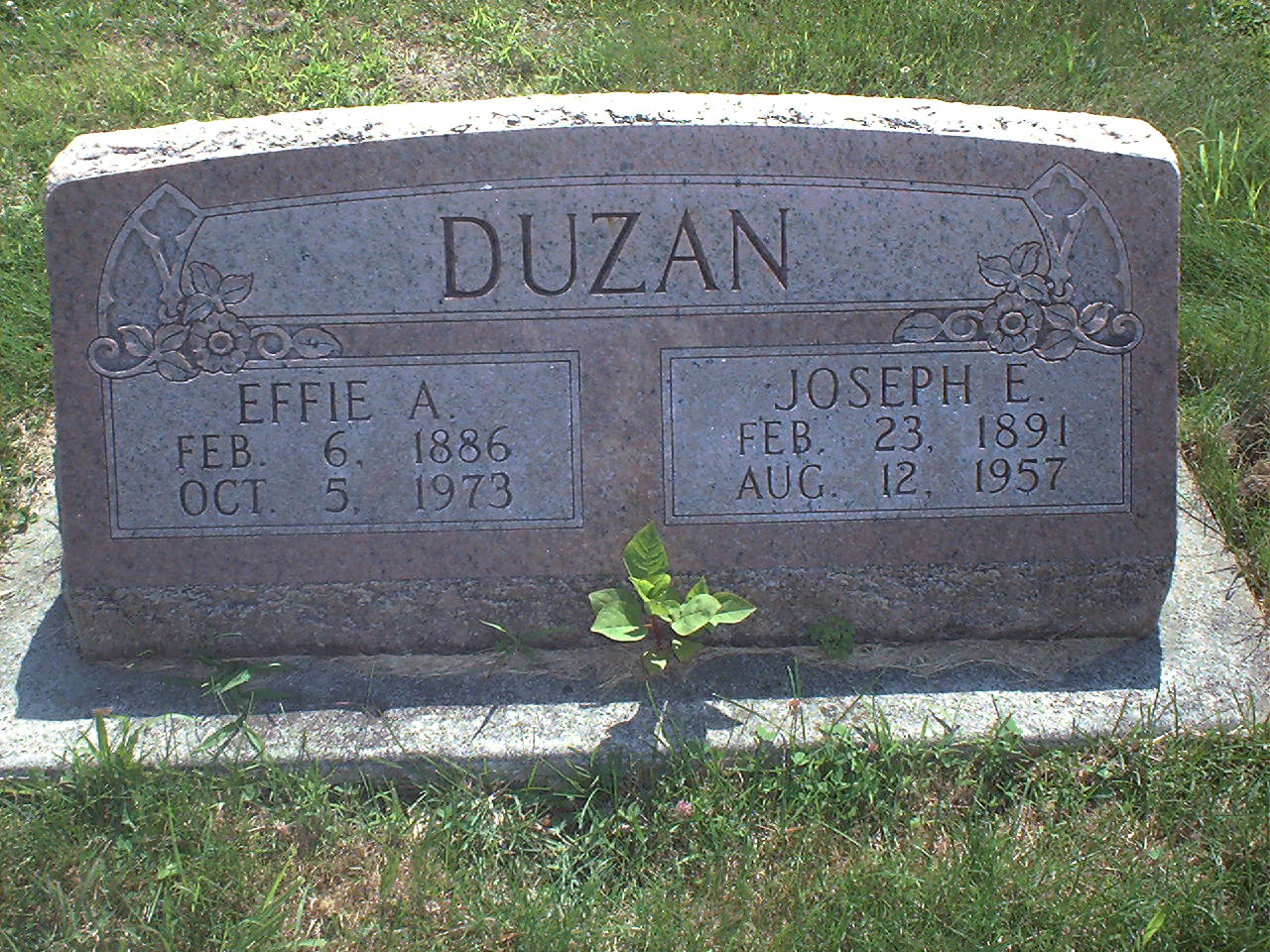 Effie A. Duzan headstone