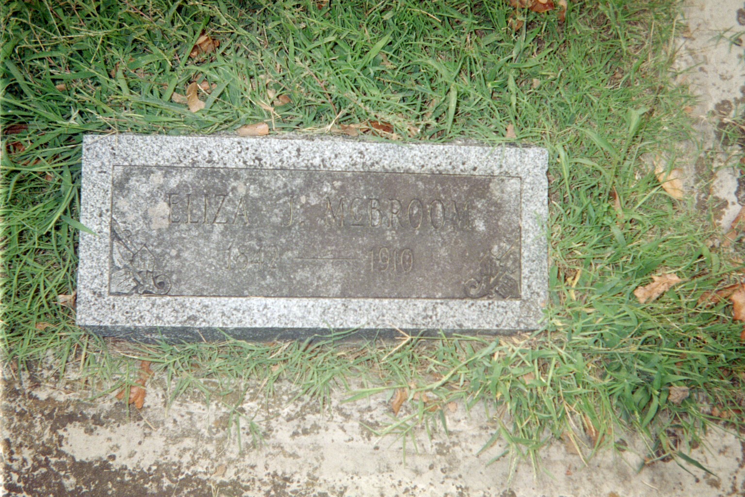 Eliza McBroom headstone