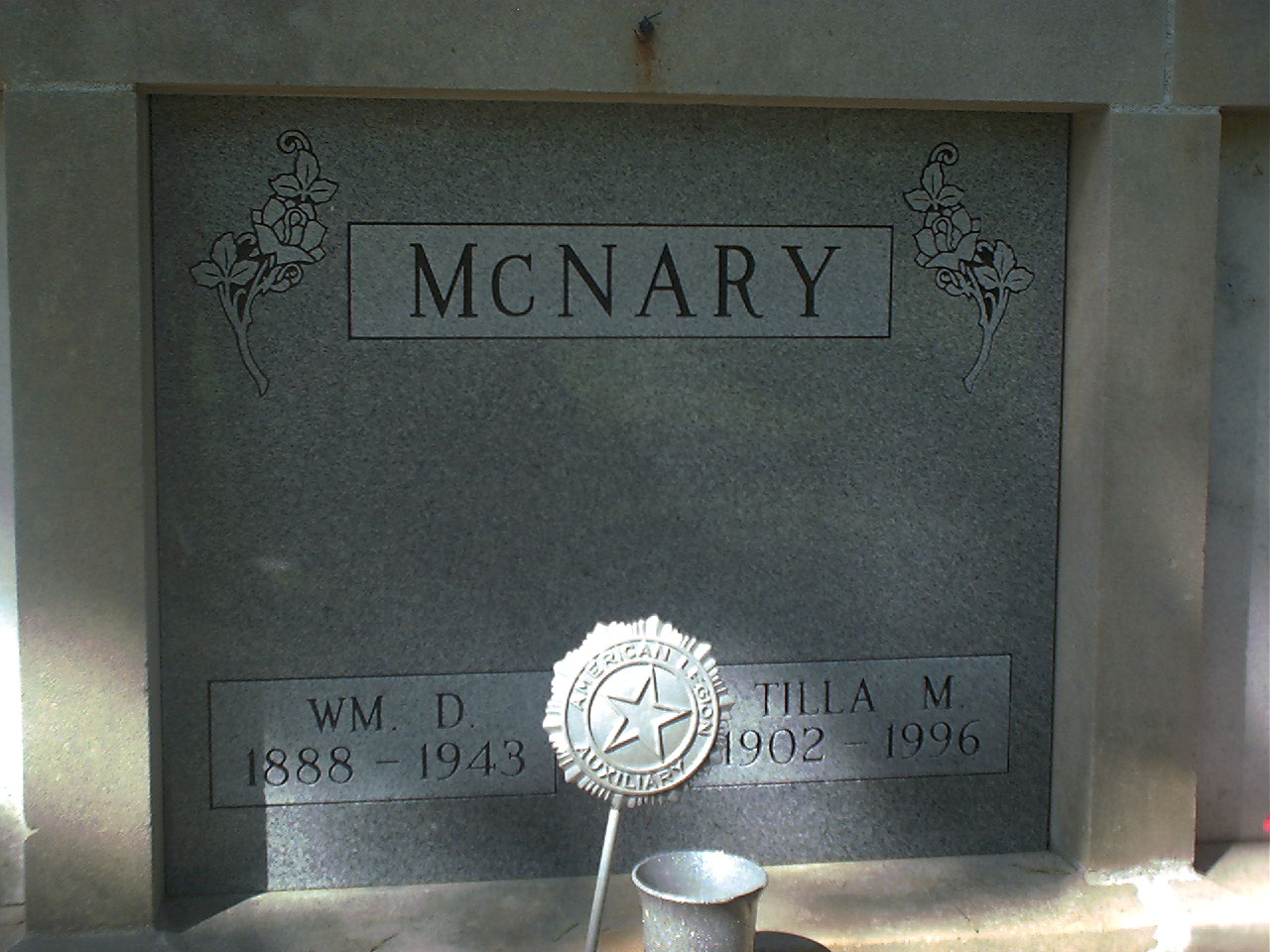 William D. McNary headstone